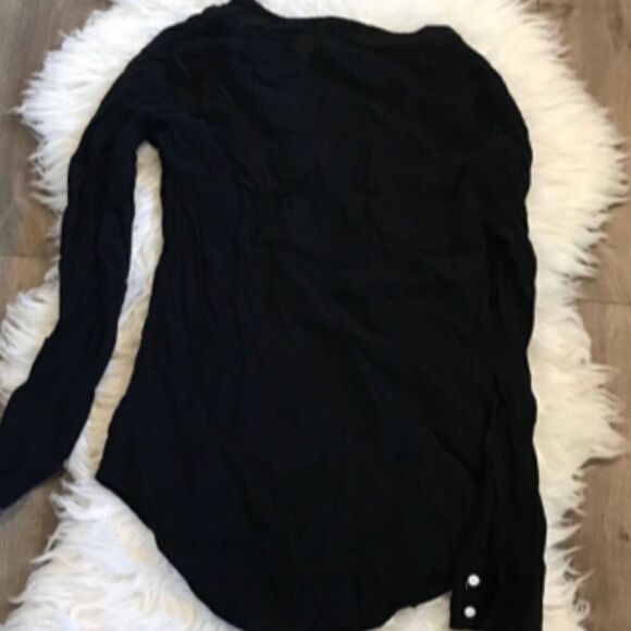 J.crew small viscose blouse black button - Picture 4 of 6